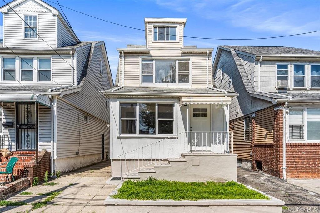 6134 Parsons Boulevard, Fresh Meadows, NY 11365
