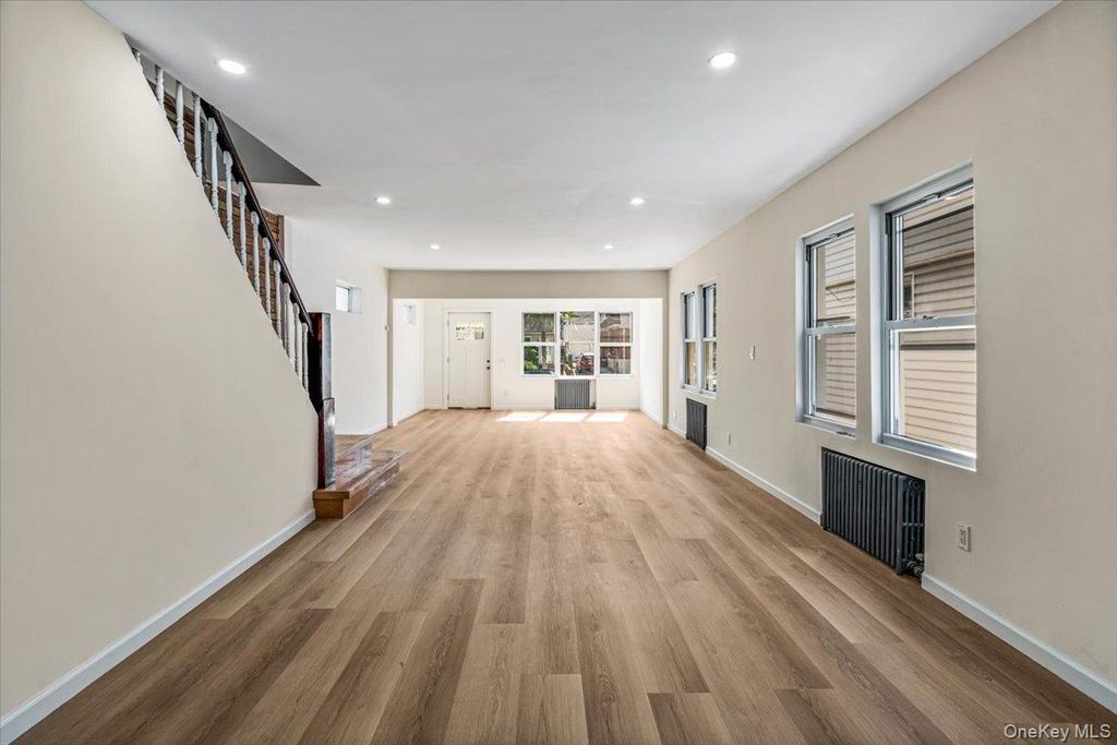 6134 Parsons Boulevard, Fresh Meadows, NY 11365 — photo 4