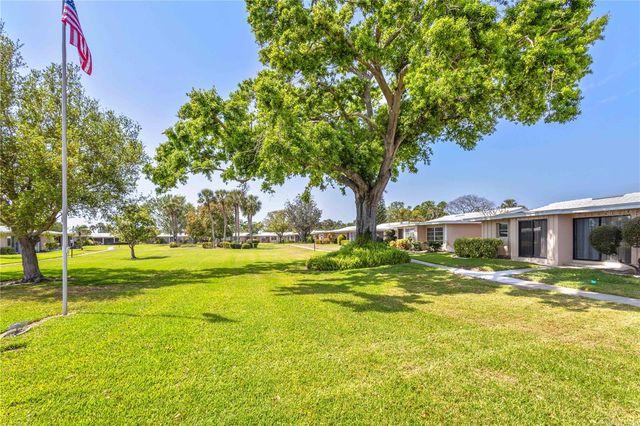 3328 DARTMOUTH LANE 1012, Sarasota, FL 34239