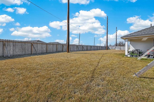 1102 Rayburn Drive, Rosharon, TX 77583