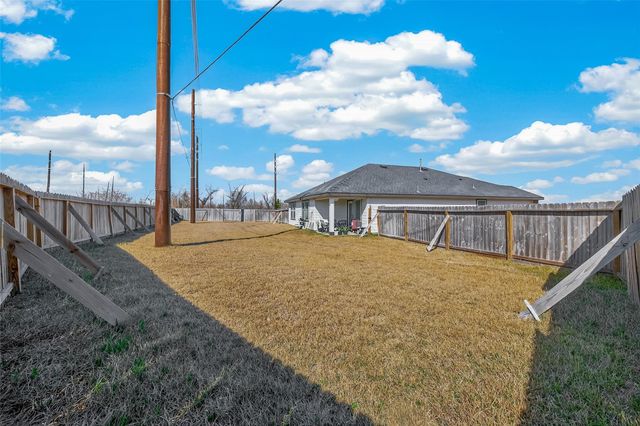 1102 Rayburn Drive, Rosharon, TX 77583