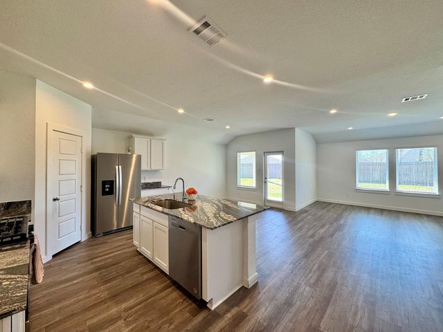 1102 Rayburn Drive, Rosharon, TX 77583