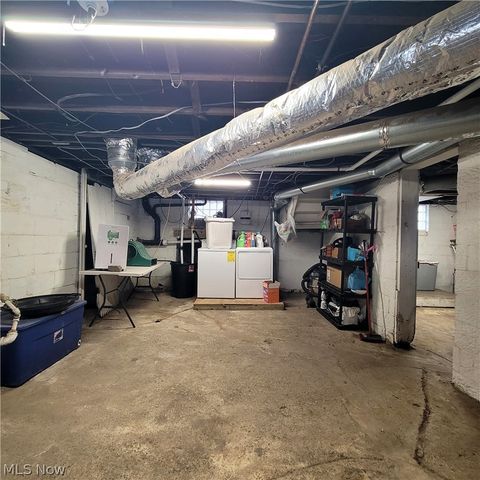 2407 Southway Street SW, Massillon, OH 44646