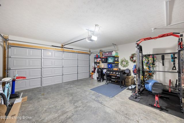 382 Villa Ln, Shepherdsville, KY 40165