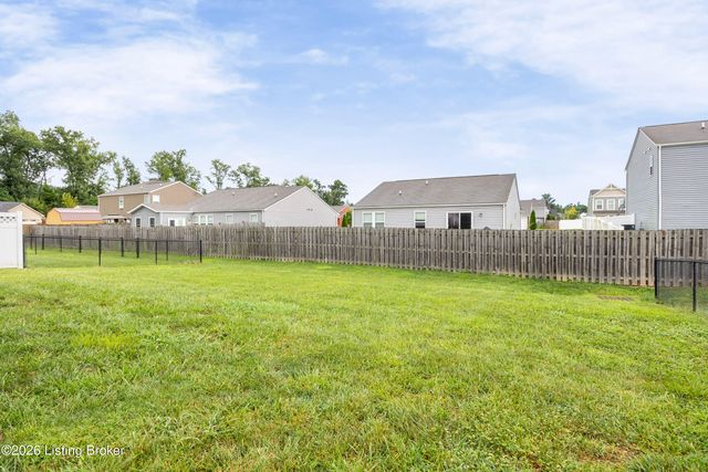 382 Villa Ln, Shepherdsville, KY 40165