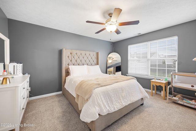 382 Villa Ln, Shepherdsville, KY 40165