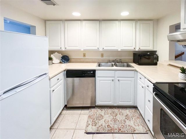 329 N Boyle Ave. E1, St Louis, MO 63108