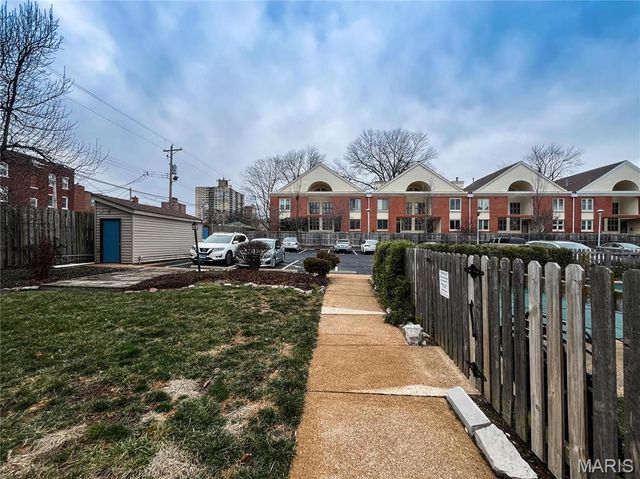 329 N Boyle Ave. E1, St Louis, MO 63108