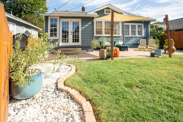 2040 E 13th Street, Tulsa, OK 74104
