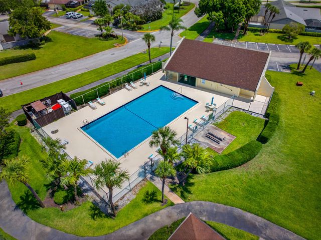 1321 Peppertree Trail D, Fort Pierce, FL 34950