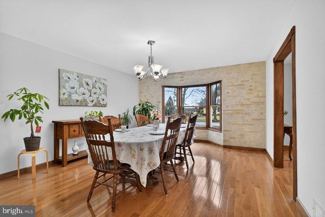 5 BANFF DR, Princeton Junction, NJ 08550