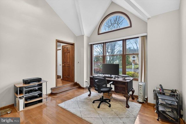 5 BANFF DR, Princeton Junction, NJ 08550