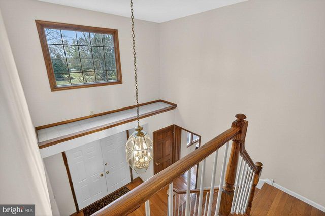 5 BANFF DR, Princeton Junction, NJ 08550