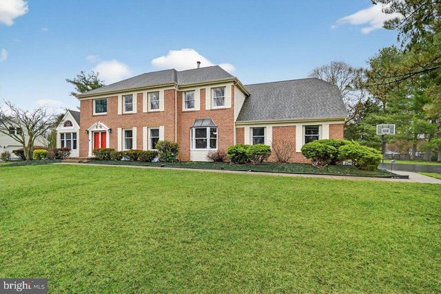 5 BANFF DR, Princeton Junction, NJ 08550