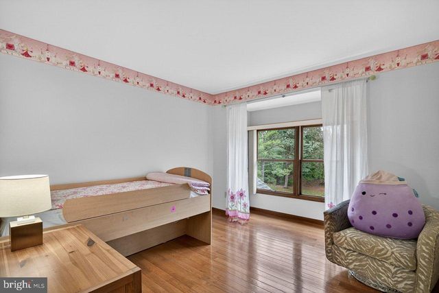 5 BANFF DR, Princeton Junction, NJ 08550