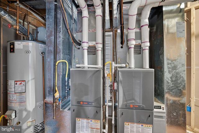 5 BANFF DR, Princeton Junction, NJ 08550