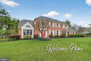 5 BANFF DR, Princeton Junction, NJ 08550