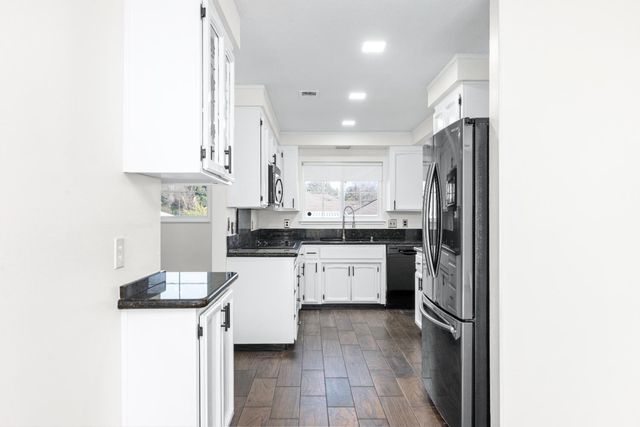 5765 Sperry Dr, Citrus Heights, CA 95621