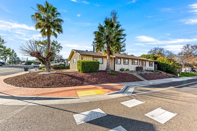 5765 Sperry Dr, Citrus Heights, CA 95621