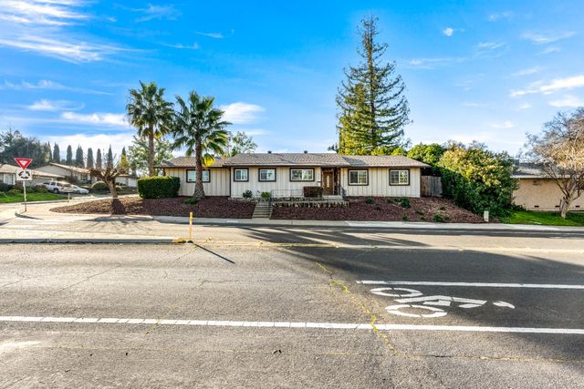 5765 Sperry Dr, Citrus Heights, CA 95621