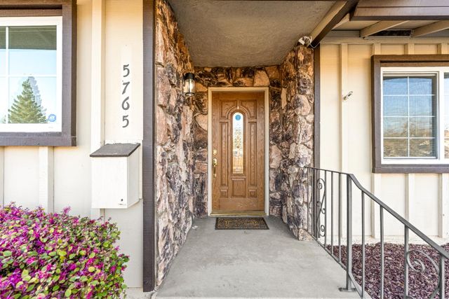 5765 Sperry Dr, Citrus Heights, CA 95621