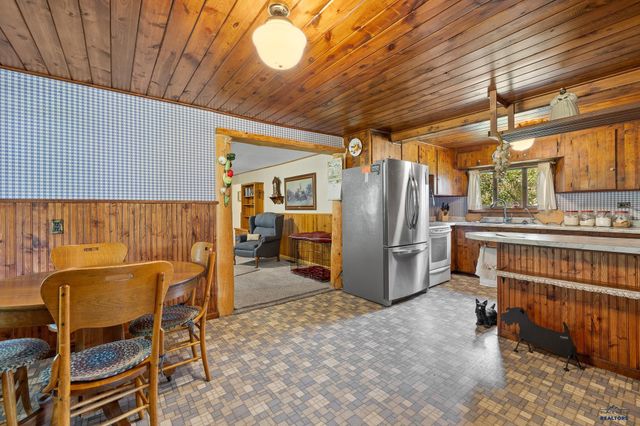 25138 BEAR ROCK RD, Custer, SD 57730