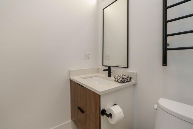 564 Lathrop Street, Columbus, OH 43206