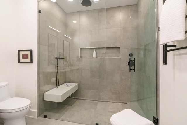 564 Lathrop Street, Columbus, OH 43206