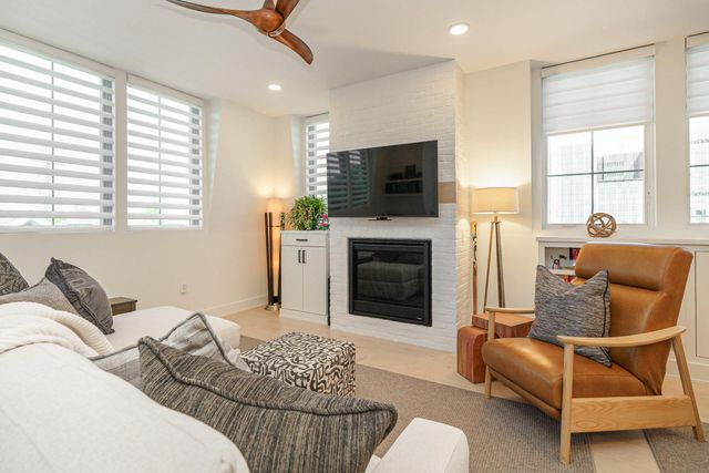 564 Lathrop Street, Columbus, OH 43206