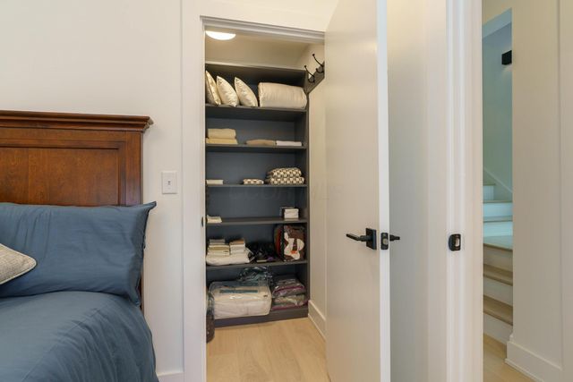 564 Lathrop Street, Columbus, OH 43206