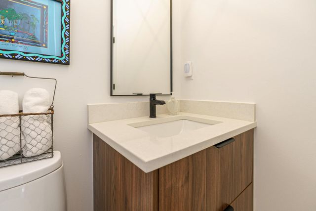 564 Lathrop Street, Columbus, OH 43206