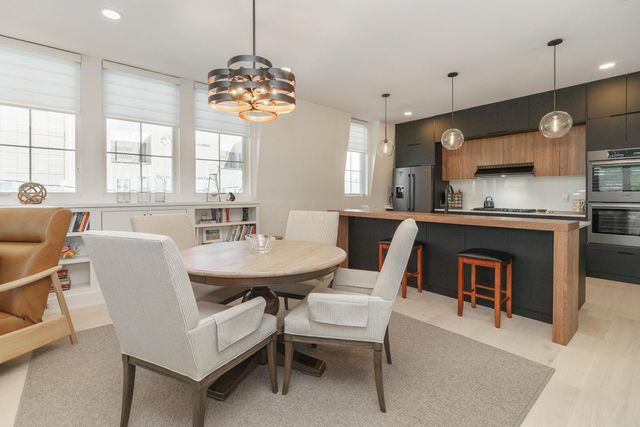 564 Lathrop Street, Columbus, OH 43206