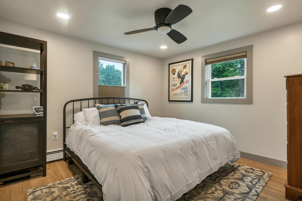 Image 19 of property listing at 3 Trafford Road, Hampton, NH 03842