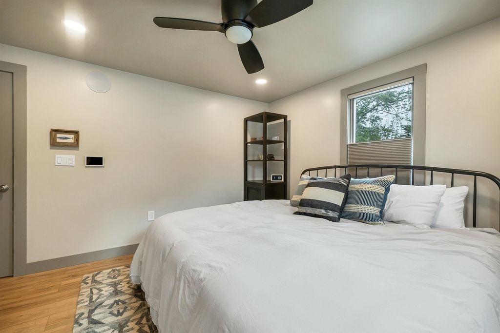 Image 21 of property listing at 3 Trafford Road, Hampton, NH 03842