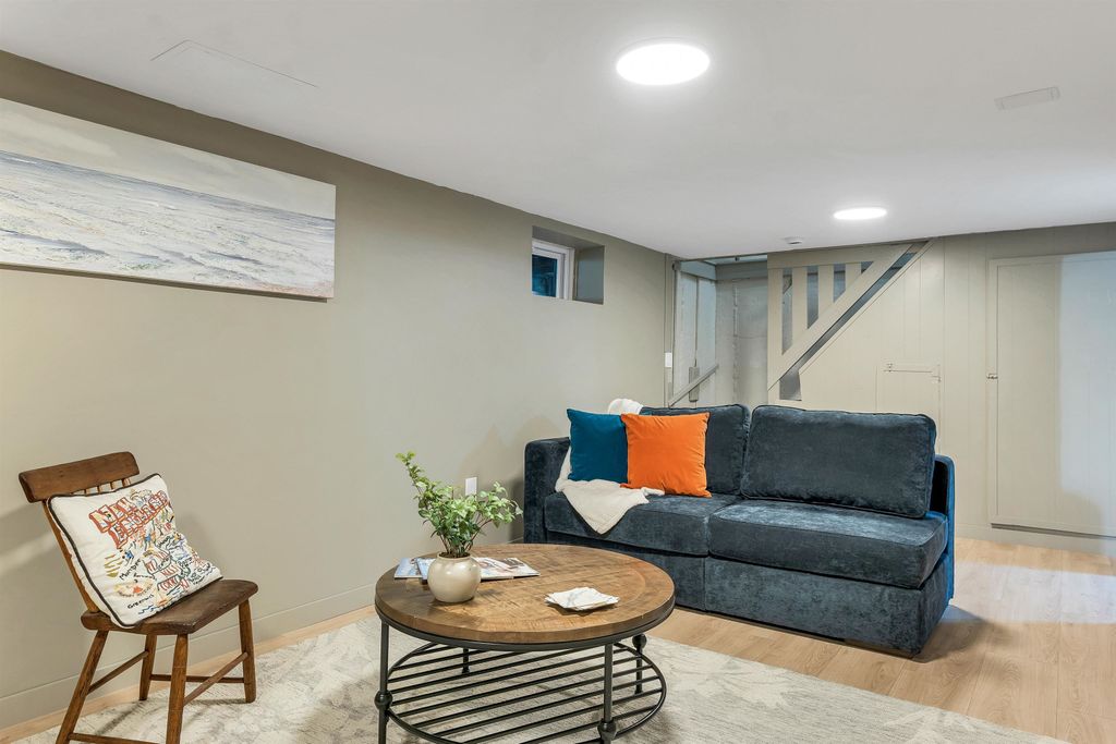 Image 33 of property listing at 3 Trafford Road, Hampton, NH 03842