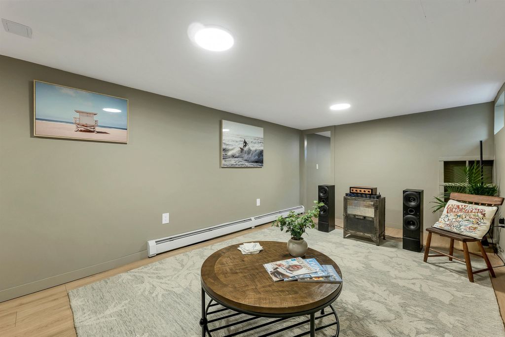 Image 35 of property listing at 3 Trafford Road, Hampton, NH 03842
