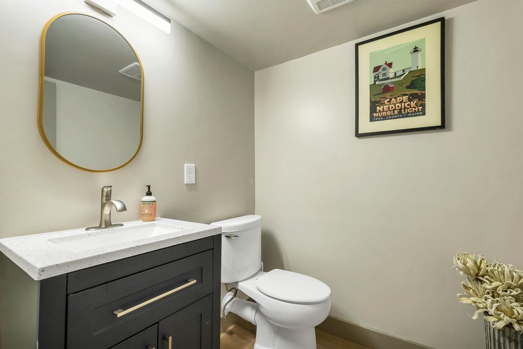 Image 38 of property listing at 3 Trafford Road, Hampton, NH 03842
