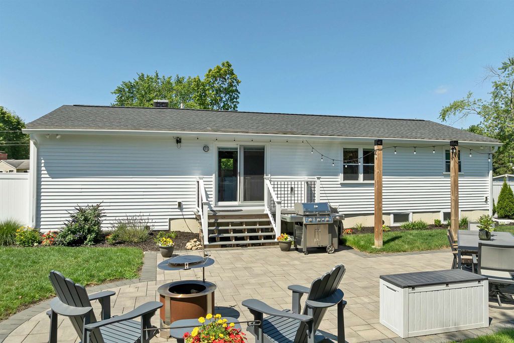 Image 47 of property listing at 3 Trafford Road, Hampton, NH 03842