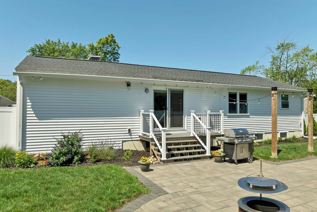 Image 51 of property listing at 3 Trafford Road, Hampton, NH 03842