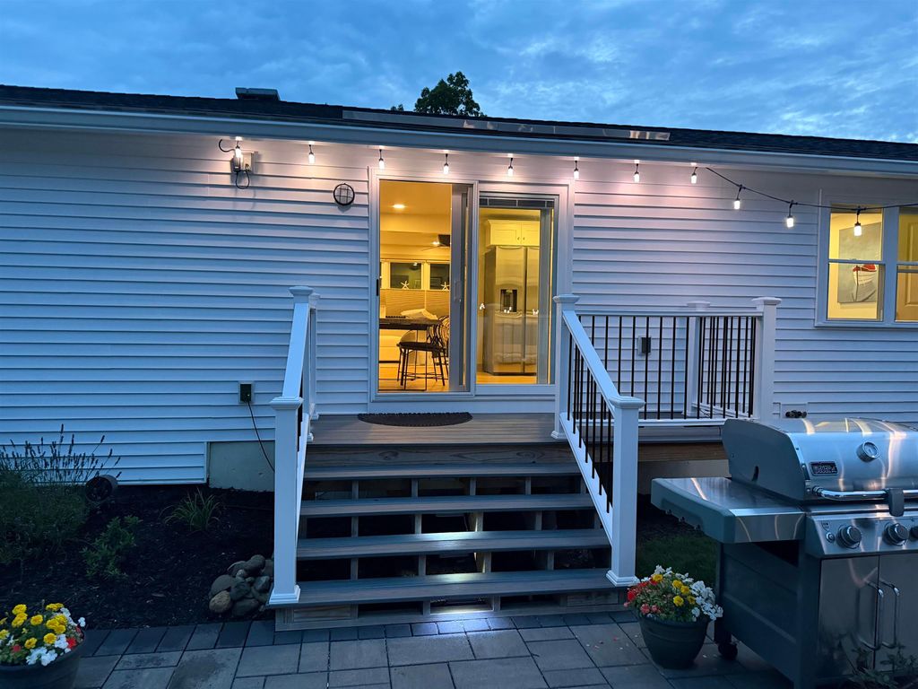 Image 55 of property listing at 3 Trafford Road, Hampton, NH 03842
