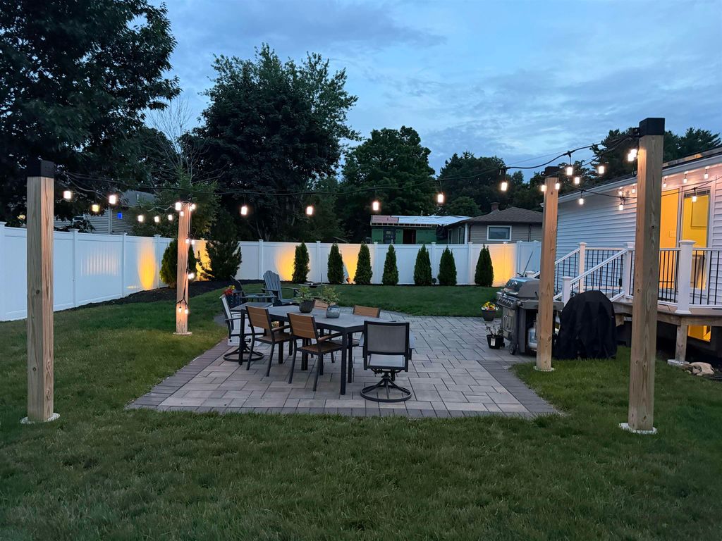 Image 57 of property listing at 3 Trafford Road, Hampton, NH 03842