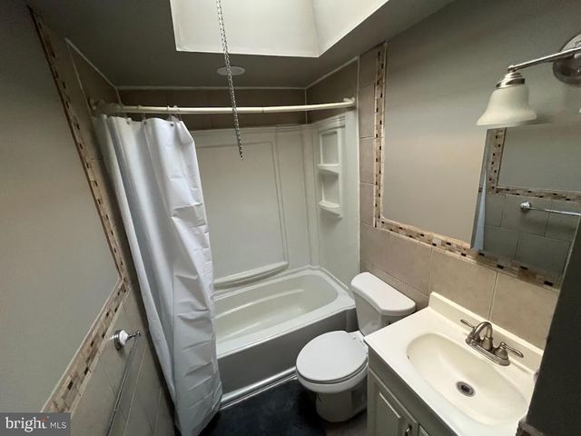 3502 DRUMORE DR, Philadelphia, PA 19154