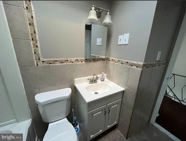 3502 DRUMORE DR, Philadelphia, PA 19154