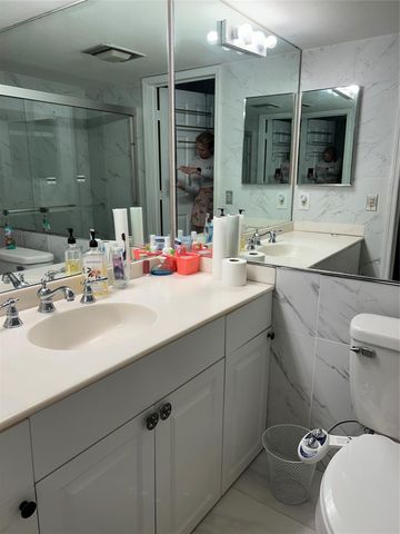1210 Bahama Bnd E1, Coconut Creek, FL 33066
