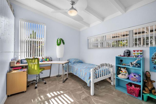 2478 Cat Cay Ln, Fort Lauderdale, FL 33312