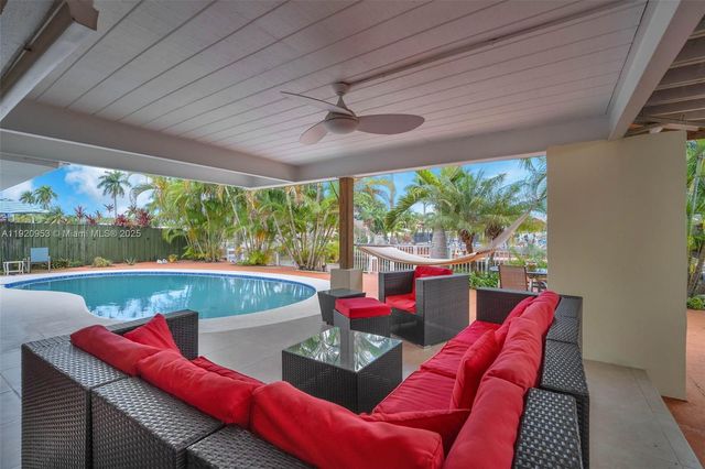 2478 Cat Cay Ln, Fort Lauderdale, FL 33312