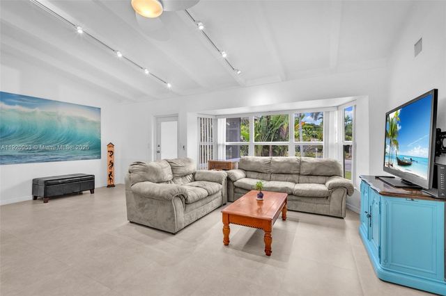 2478 Cat Cay Ln, Fort Lauderdale, FL 33312