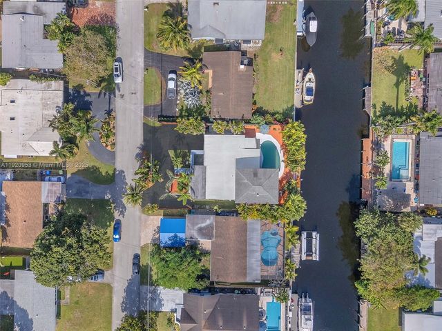 2478 Cat Cay Ln, Fort Lauderdale, FL 33312