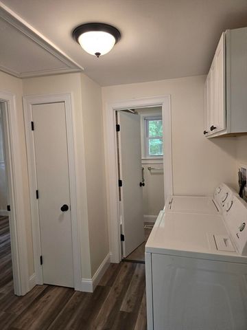 41 Potter Dr, Bellingham, MA 02019