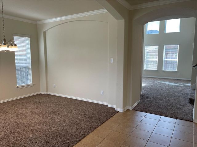 627 Oak Circle Drive E, Conroe, TX 77301